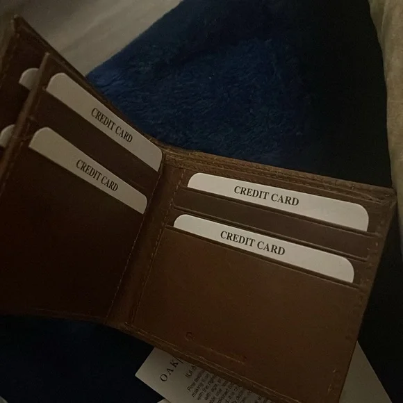 Men leather wallet😊 - Picture 4 of 4